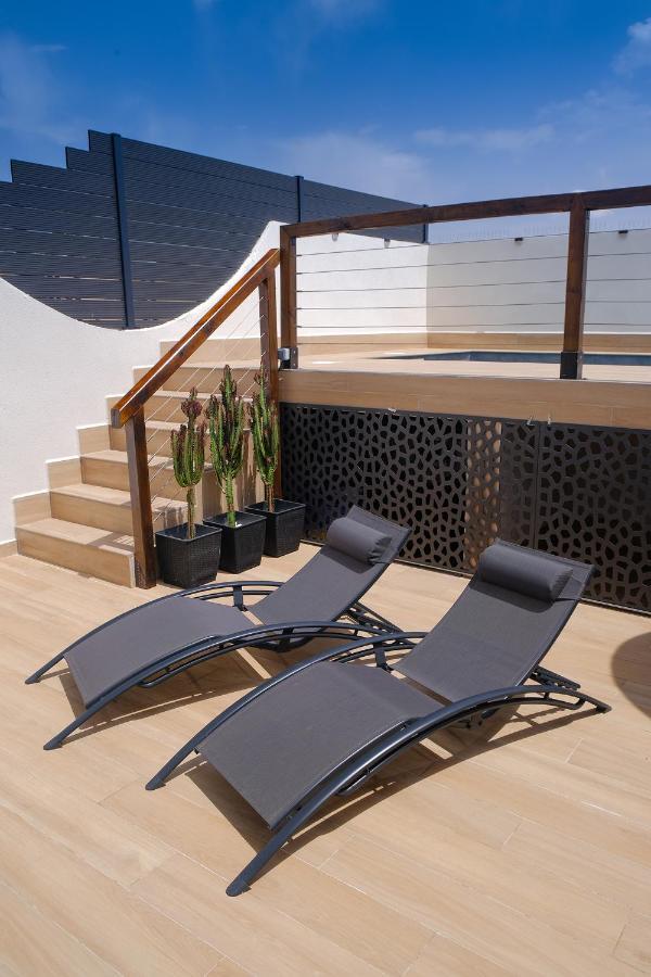 Апартаменты El Atico De Teresa Con Piscina Privada Climatizada A 250M Playa Вера Экстерьер фото