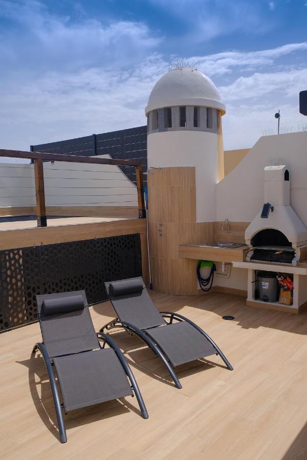 Апартаменты El Atico De Teresa Con Piscina Privada Climatizada A 250M Playa Вера Экстерьер фото